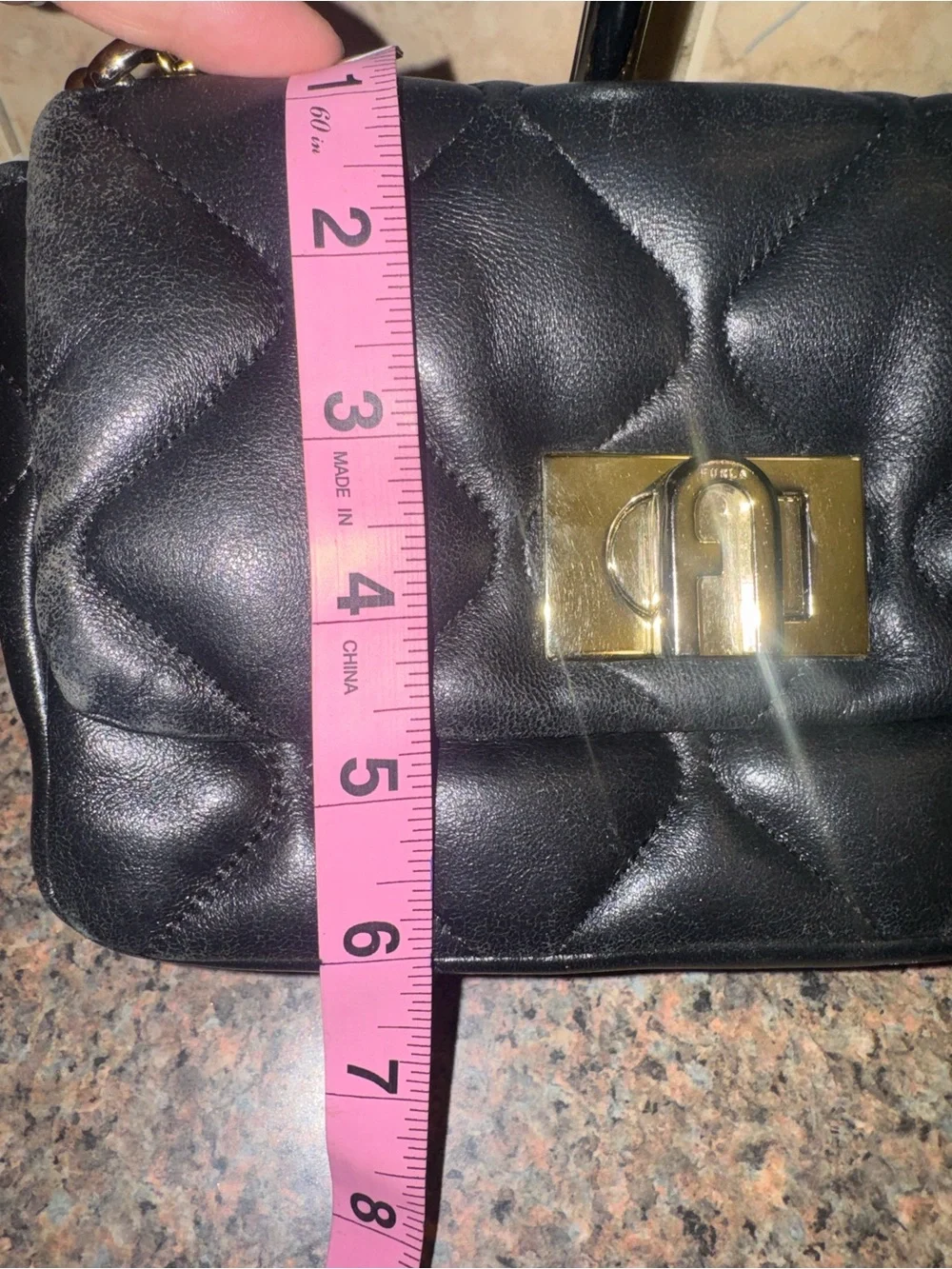 Furla Quilted Black Leather Crossbody bag EUC - Picture 8 of 9